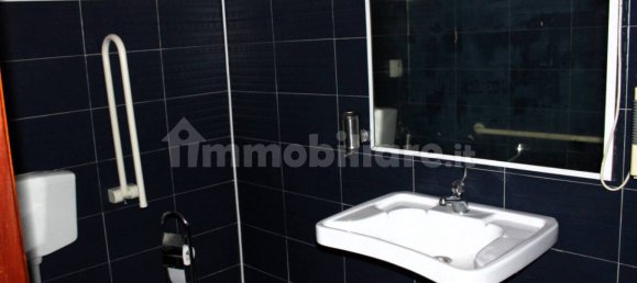 2 rooms Commercial property in Vercelli, Italy No. 142981 22