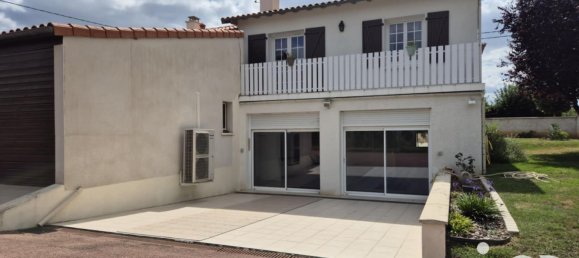 3 bedrooms House in Vienne, France No. 300954 20