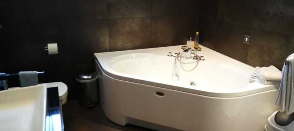 5 Schlafzimmer Gewerbliche Immobilie in Agios Tychonas, Cyprus, Nr. 19125 16