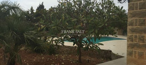 4 bedrooms Villa in Saint Paul's Bay, Malta No. 8929 28