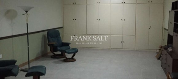 4 bedrooms Villa in Saint Paul's Bay, Malta No. 8929 20