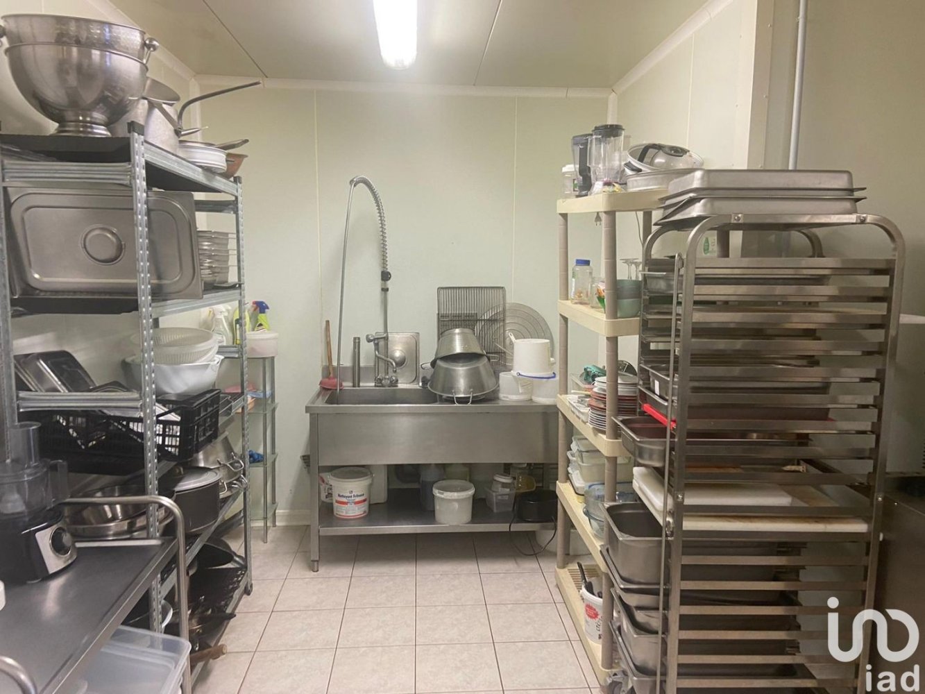 100m² Commercial property in Blere, France No. 160809