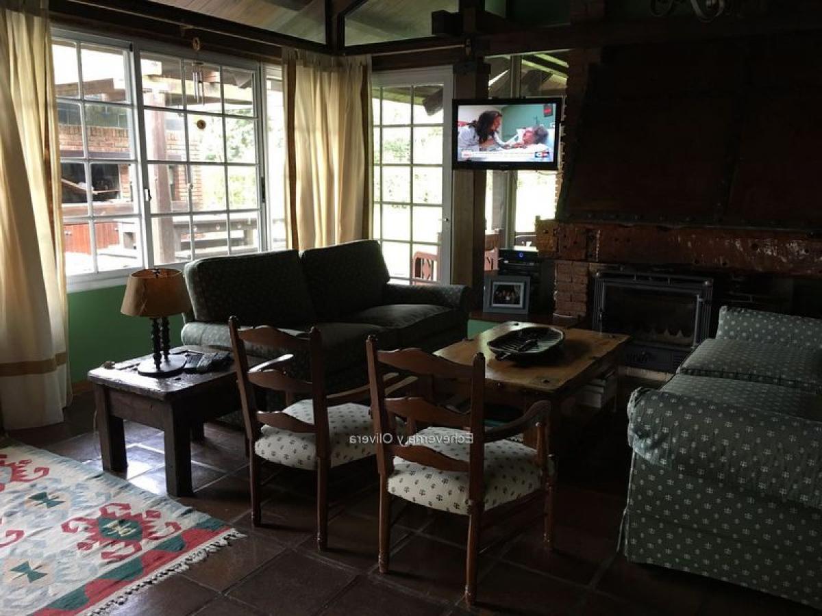 2 bedrooms House in Canelones, Uruguay No. 8782