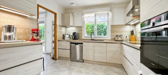 5 bedrooms House in Charbuy, France No. 319136 4