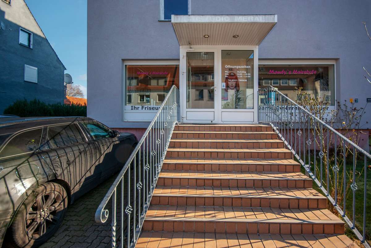 Коммерческая недвижимость с 9 спальнями в Зальцгиттер, Германия № 61043