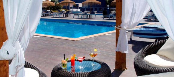 Отель, гостиница с 30 спальнями в Луш, Португалия № 135899 12