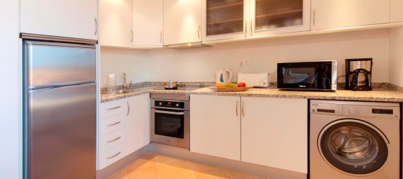 Отель, гостиница с 30 спальнями в Луш, Португалия № 135899 5