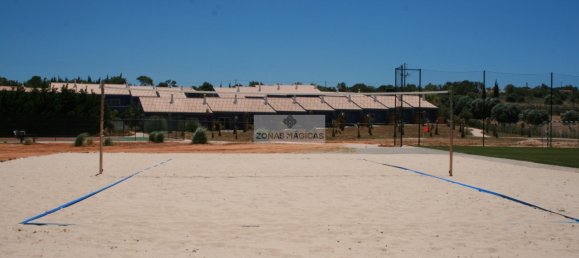 Отель, гостиница с 30 спальнями в Луш, Португалия № 135899 2