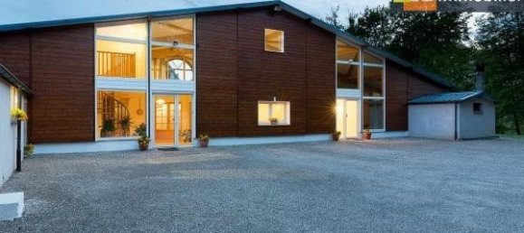 8 bedrooms House in Dole, France No. 201559 17