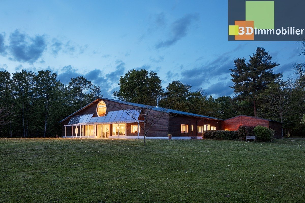 8 bedrooms House in Dole, France No. 201559