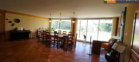 8 bedrooms House in Dole, France No. 201559 27