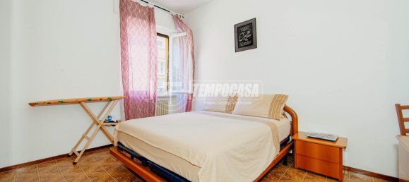 3-salle Appartement à Mede, Italy No. 305130 22