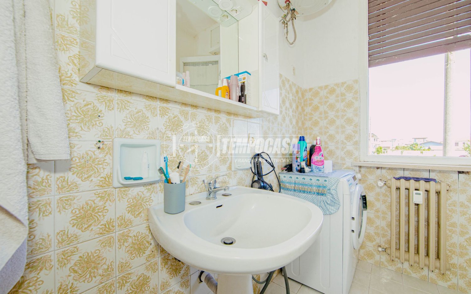 3-salle Appartement à Mede, Italy No. 305130