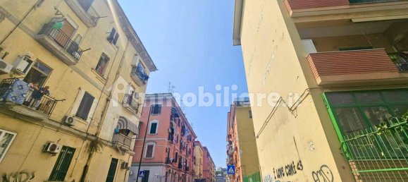2 bedrooms Apartment in Naples, Italy No. 335533 2