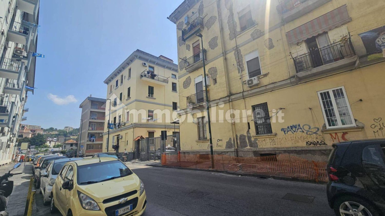 2 bedrooms Apartment in Naples, Italy No. 335533