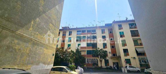 2 bedrooms Apartment in Naples, Italy No. 335533 9