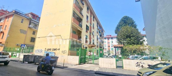 2 bedrooms Apartment in Naples, Italy No. 335533 4