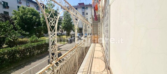 2 bedrooms Apartment in Naples, Italy No. 335533 16