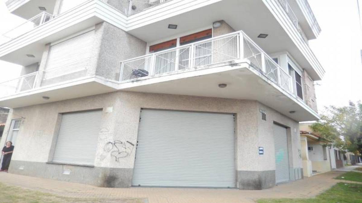 2 bedrooms Apartment in Quilmes, Argentina No. 62398