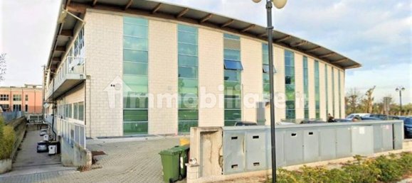 Gewerbliche Immobilie in Montecosaro, Italy 625m², Nr. 316998 9