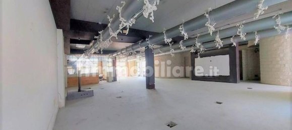 Gewerbliche Immobilie in Montecosaro, Italy 625m², Nr. 316998 13