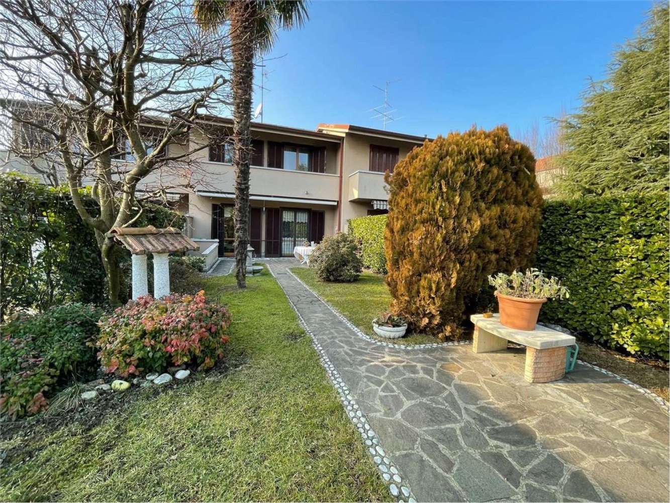 Casa de 4 divisões em Seveso, Italy N.º 25151