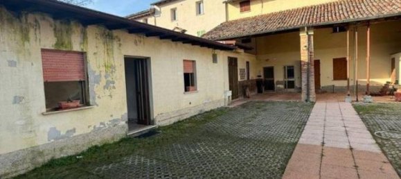 Дом с 6 комнатами в Крема, Италия № 143581 4