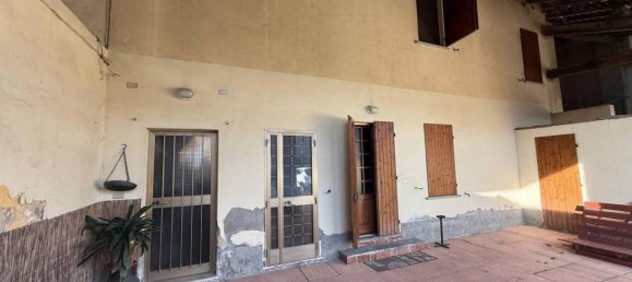 Дом с 6 комнатами в Крема, Италия № 143581 2