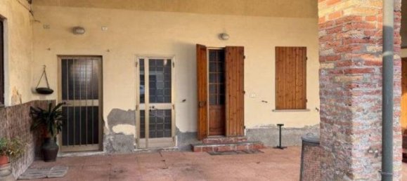 Дом с 6 комнатами в Крема, Италия № 143581 12