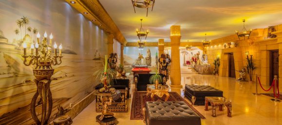 6 bedrooms Villa in Cadiz, Spain No. 84821 11