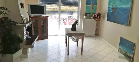 200 m² propiedad comercial en venta en Piraeus, Attica, Greece № 5330 5