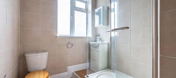 4 bedrooms Apartment in Ealing, United Kingdom No. 14126 7