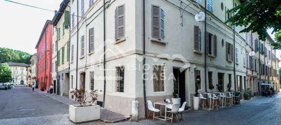 65m² Commercial property in Reggio Emilia, Italy No. 334699 2