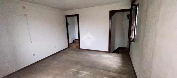 Casa de 6 habitaciónes en Pordenone, Italy No. 17641 5