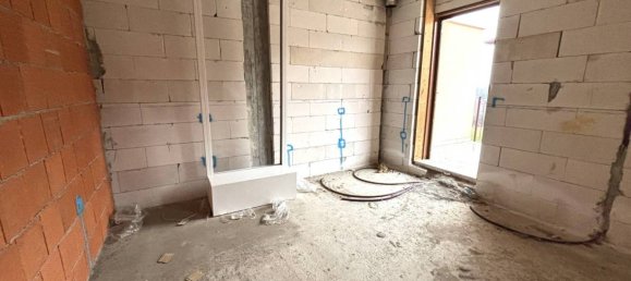 2 bedrooms House in Novara, Italy No. 229535 12