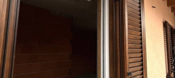 2 bedrooms House in Novara, Italy No. 229535 7