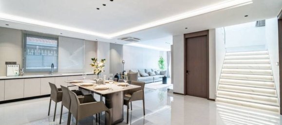 6 bedrooms House in Pattaya, Thailand No. 61710 5