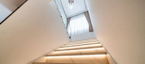 6 bedrooms House in Pattaya, Thailand No. 61710 7