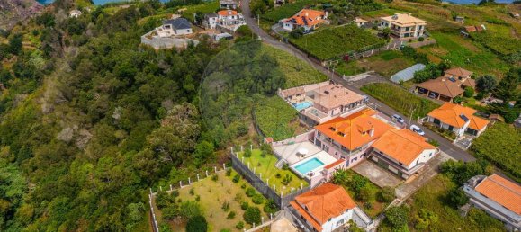 3 bedrooms House in Santana, Portugal No. 27103 33