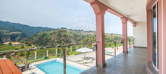 3 bedrooms House in Santana, Portugal No. 27103 48