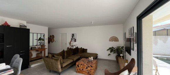 Casa de 3 dormitorios en Nissan-lez-Enserune, France No. 290305 2