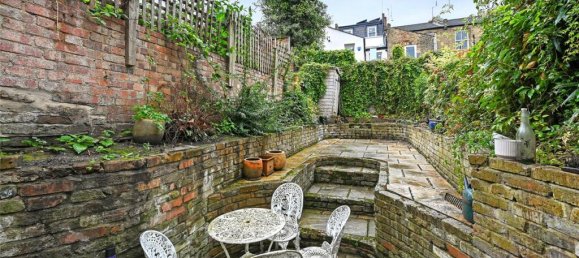 3 bedrooms House in London, United Kingdom No. 3692 11