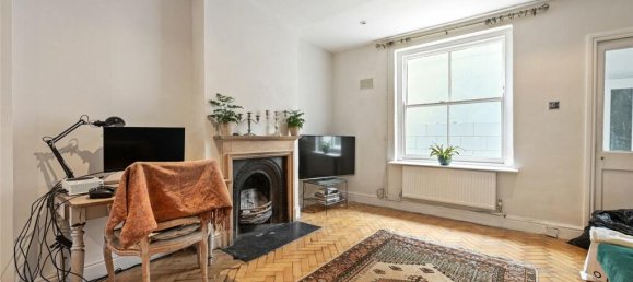 3 bedrooms House in London, United Kingdom No. 3692 10