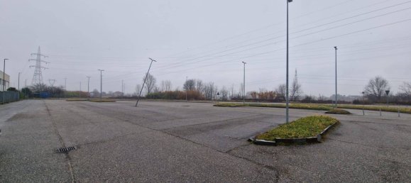 Коммерческая недвижимость с 4 комнатами в Монкальери, Италия № 16697 4