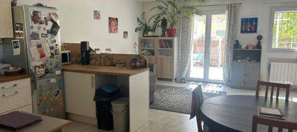 2 bedrooms House in Pertuis, France No. 363271 2