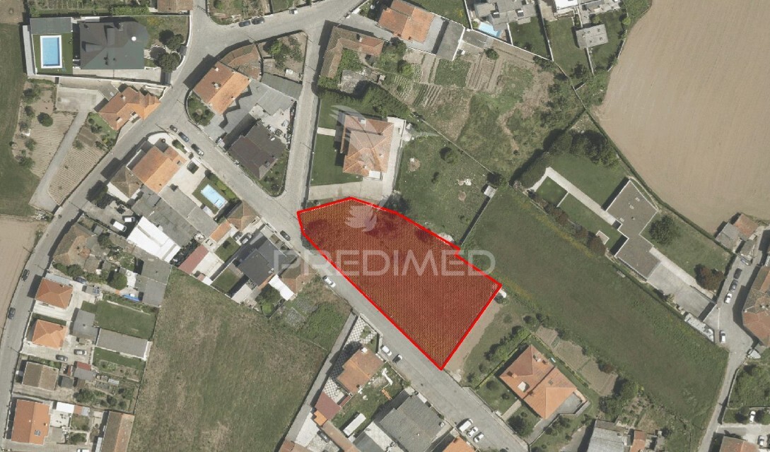 1917m² Land in Castelo da Maia, Portugal No. 124588