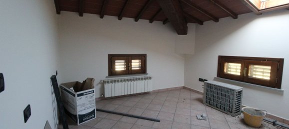 Дуплекс с 4 комнатами в Черрето Гвиди, Италия № 268933 18