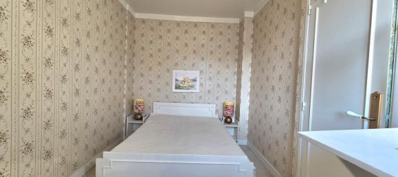 1 bedroom Apartment in Bobigny, France No. 126888 4