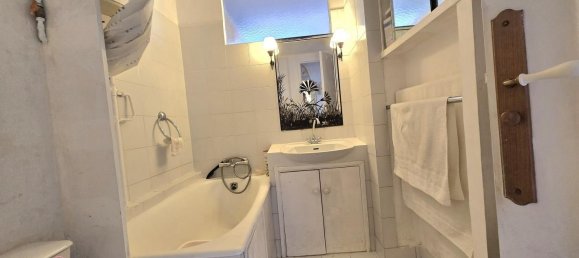 1 bedroom Apartment in Bobigny, France No. 126888 5