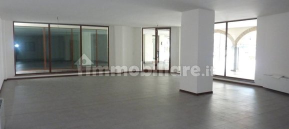 1غرفة عقار تجاري في Udine, Italy رقم 67349 3